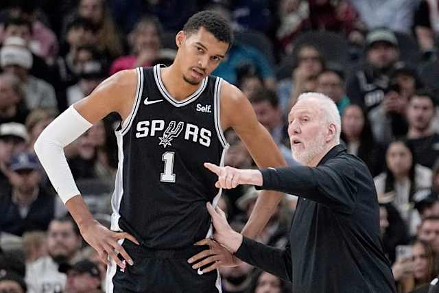 Spurs` Sochan Calls Popovich Best Coach Ever