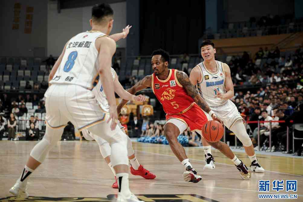 北京北汽队首战胜浙江方兴渡，CBA总决赛开幕