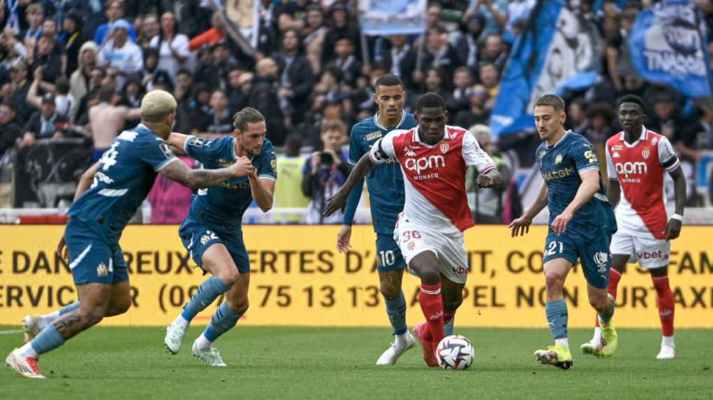 Monaco résiste à Lyon malgré les absences