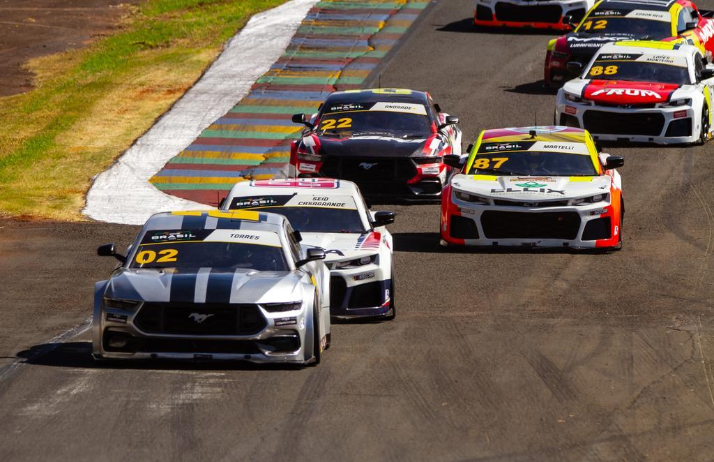 Nascar Brasil e F1: Emoção em Interlagos e Itália
