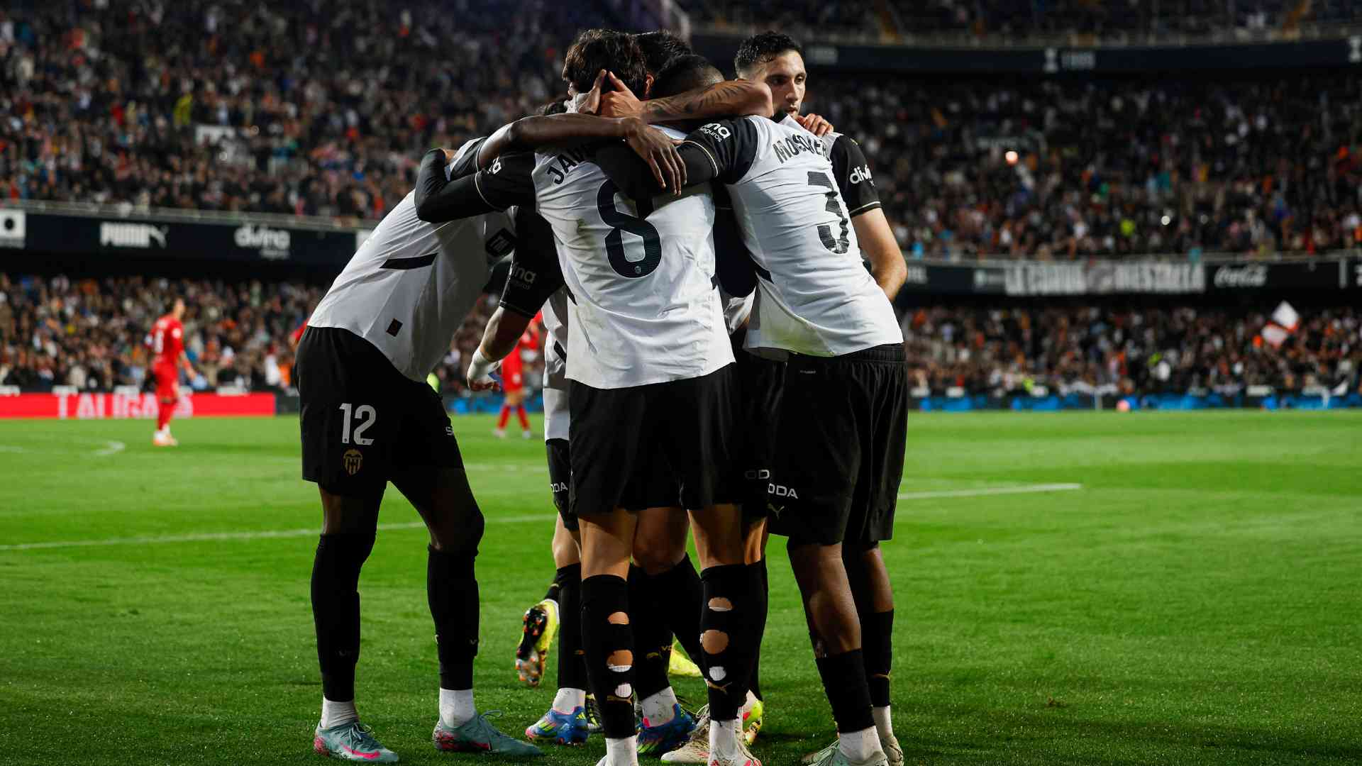 Valencia brilla con su victoria ante Getafe en La Liga