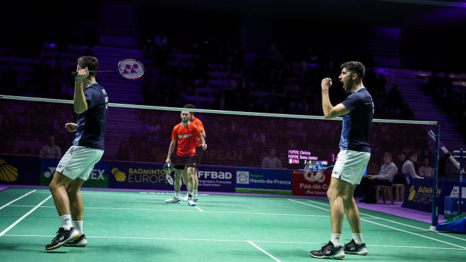Badminton : Opatniputh brille, mais pas en France