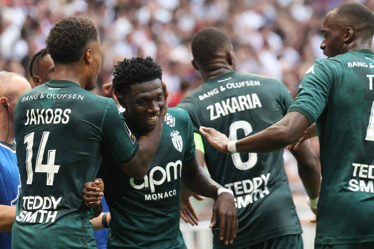 Monaco s`impose face à Lyon grâce à Minamino