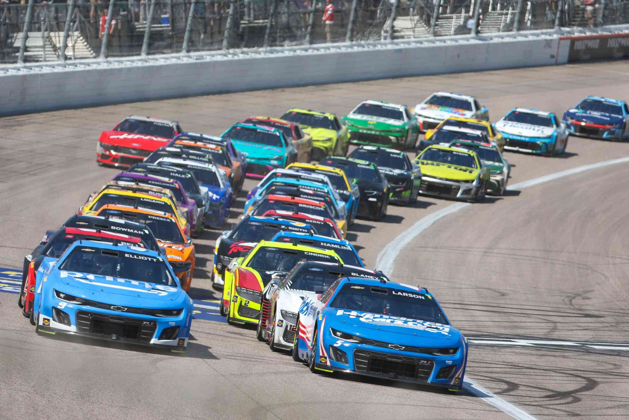 Larson`s Kansas Victory Ties Him with Dale Jarrett