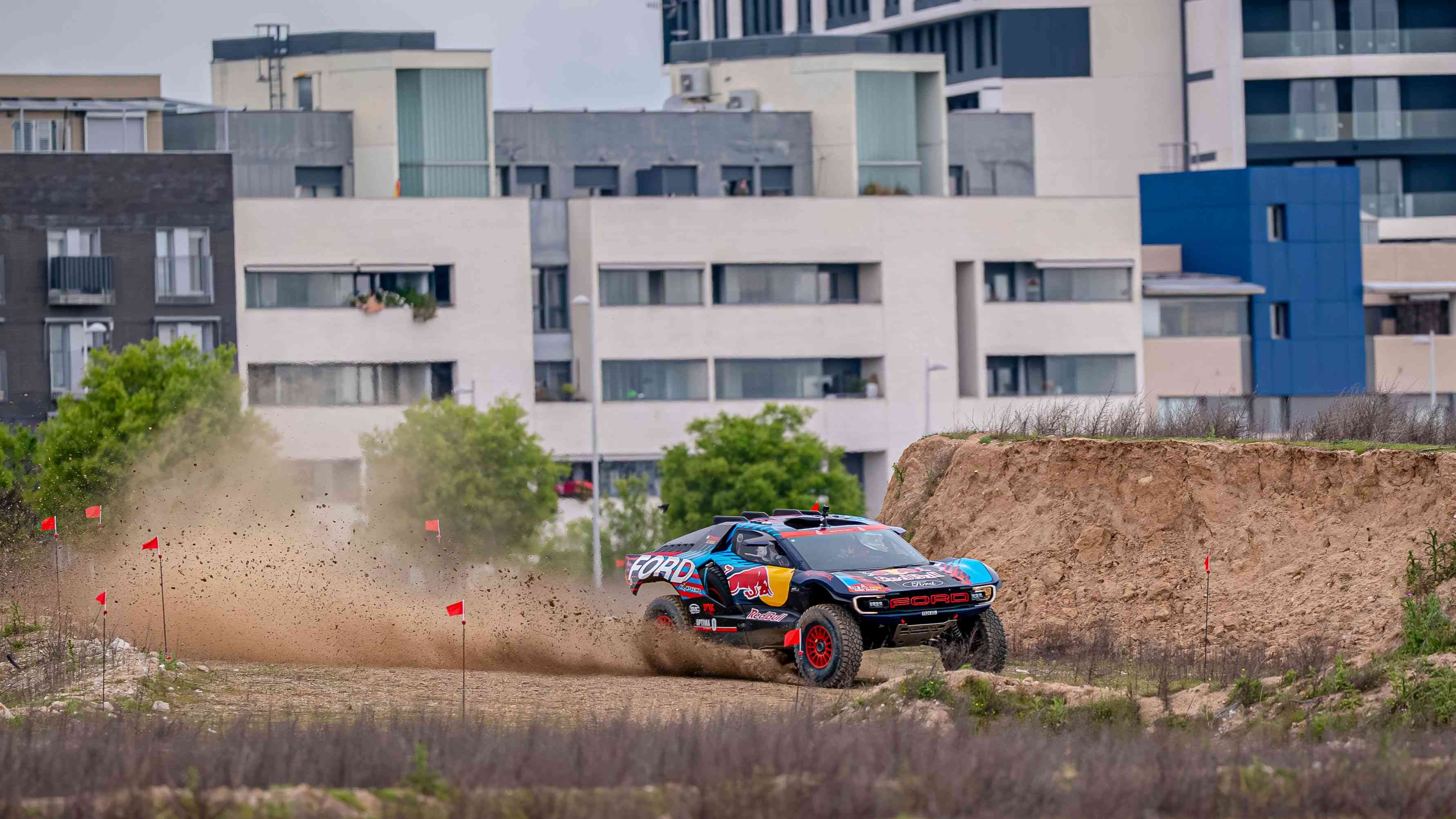 Sainz da la primera vuelta al futuro MadRing en Madrid