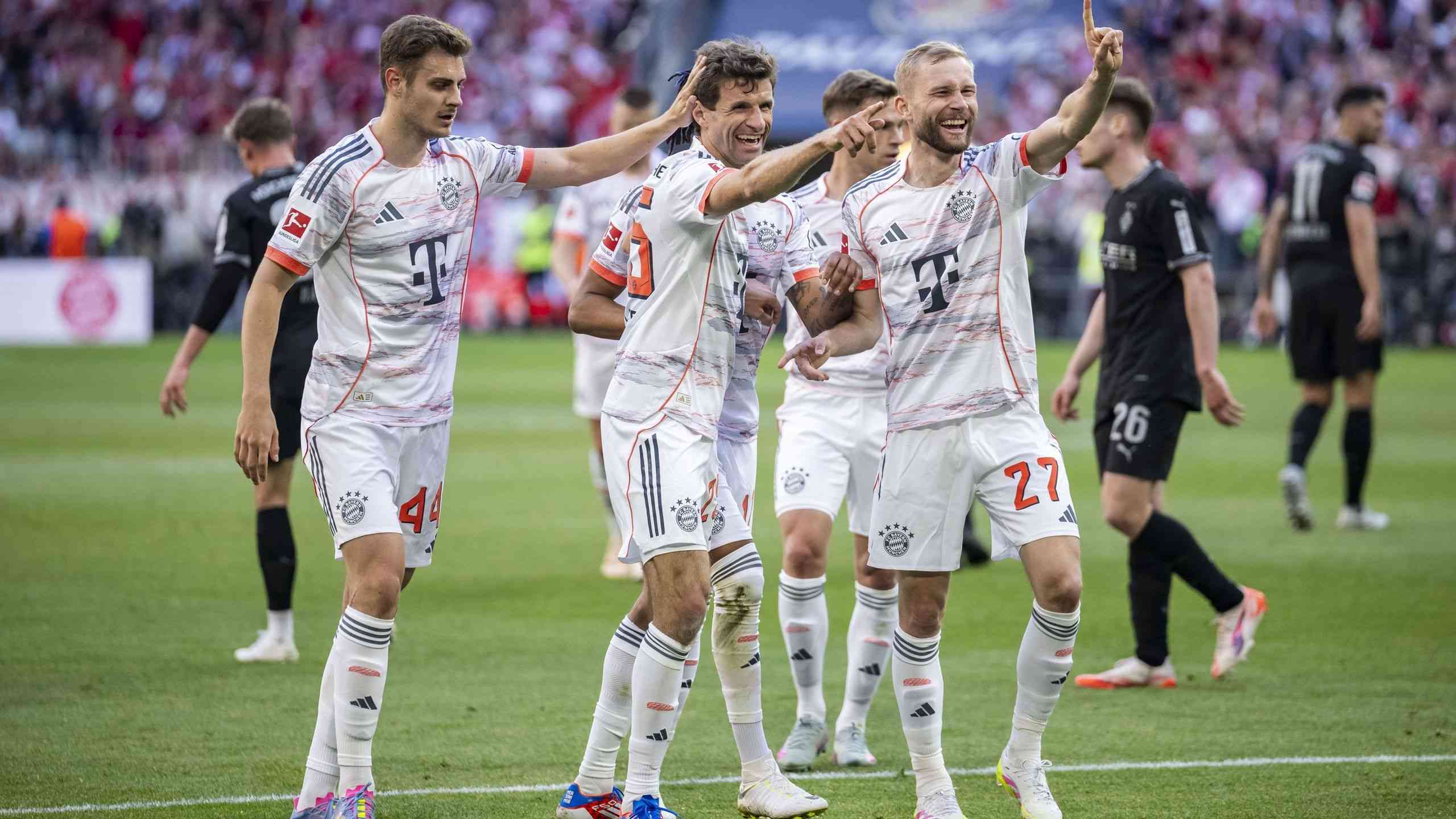 Müller verabschiedet sich als Meister beim FC Bayern