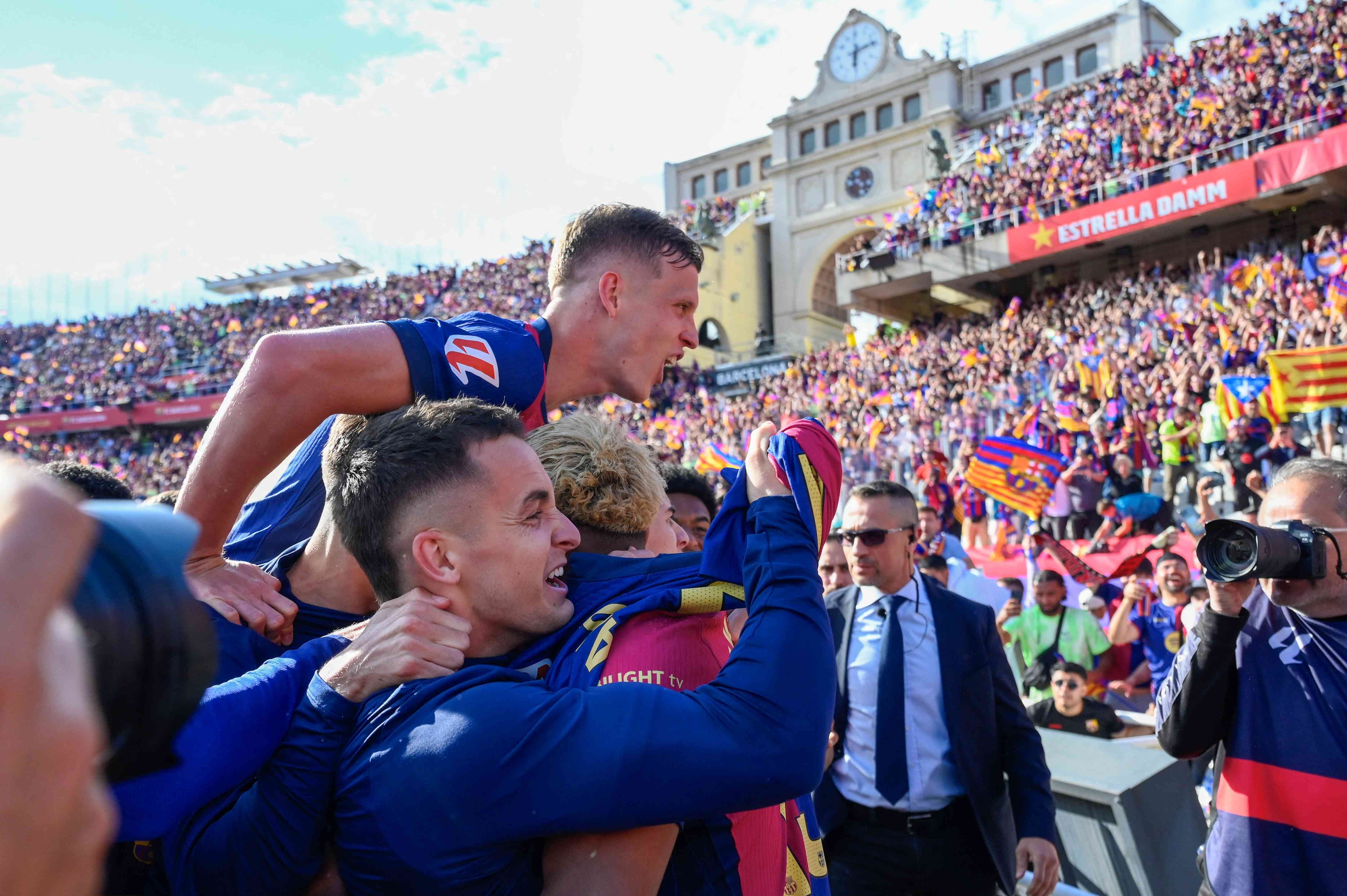 Real Madrid and Barcelona Clash in LaLiga Showdown