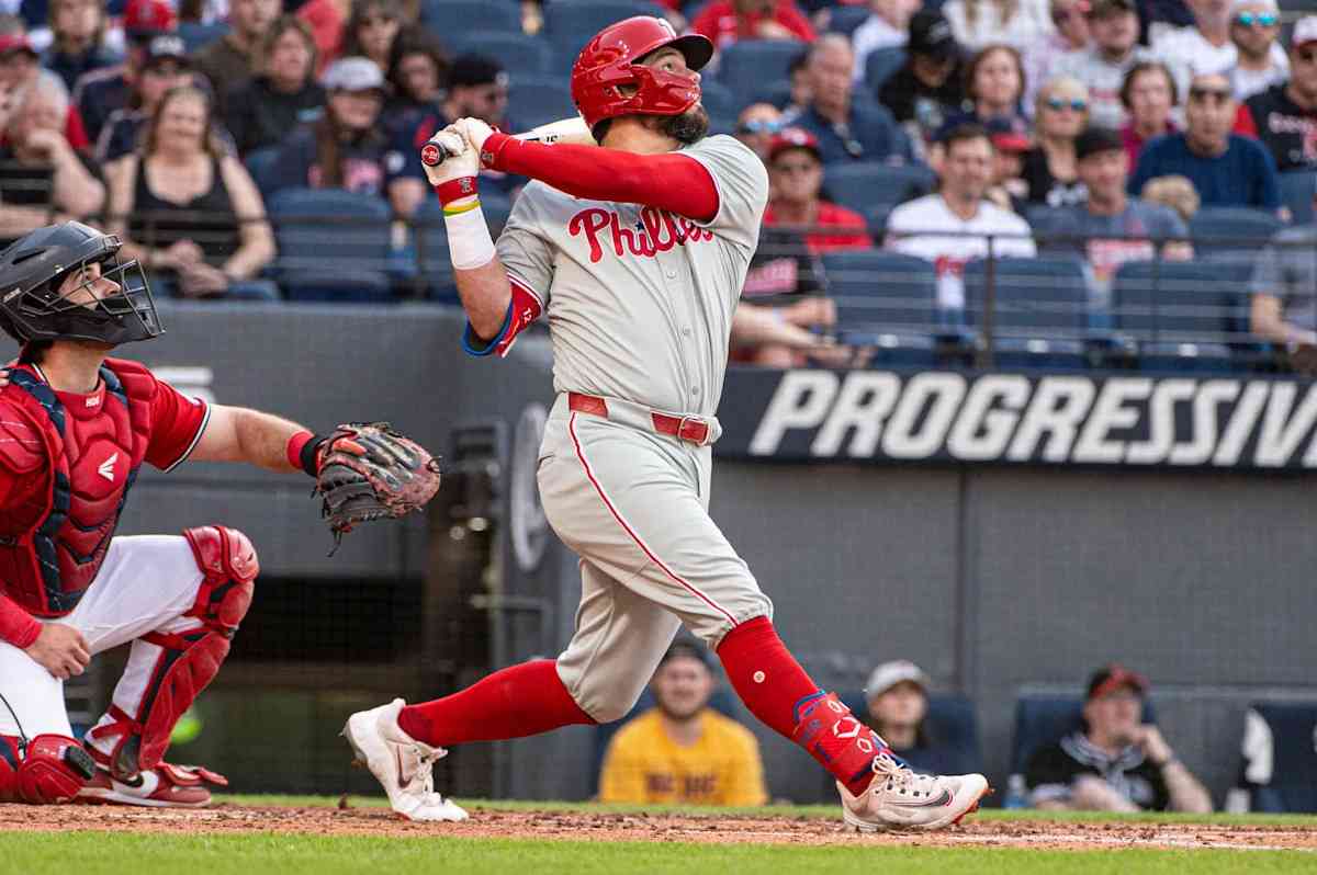 Schwarber Powers Phillies as Royals Dominate Astros