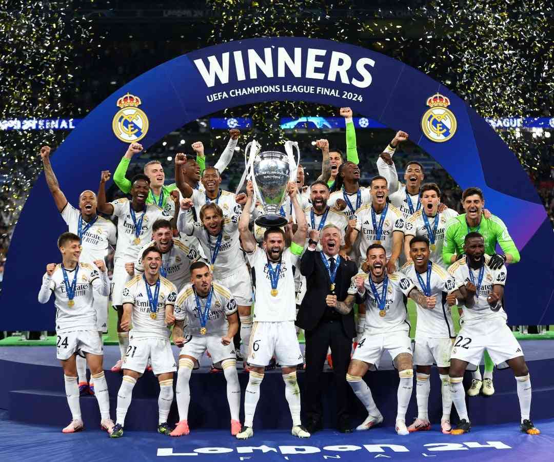 Real Madrid triomphe à Wembley avec Carvajal et Vinícius