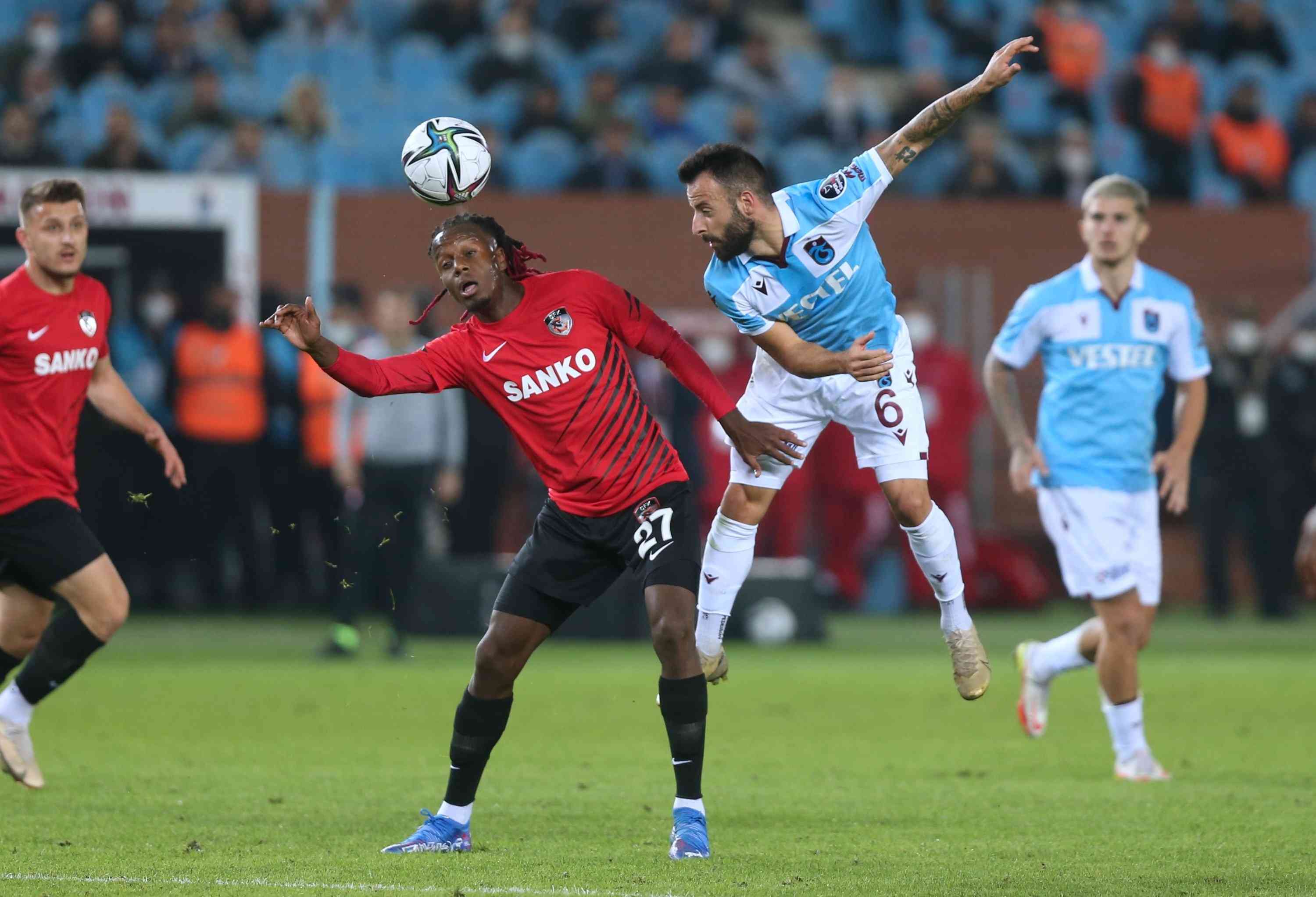 Trabzonspor, Gaziantep`e 3-0 Yenildi!