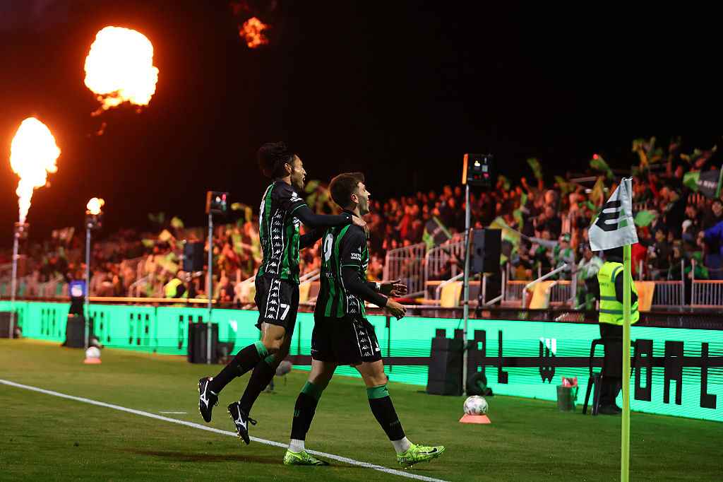 Botic`s Hat-Trick Leads Western United to Stunning Win