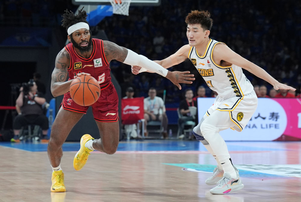 广厦队106-73大胜北京，CBA总决赛形势逆转