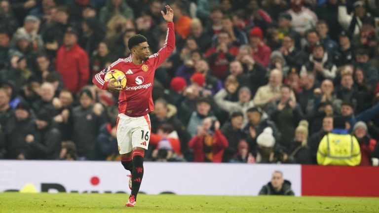 Amads hattrick räddar Manchester United mot Southampton
