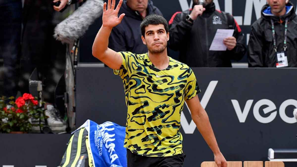 Alcaraz brilla en Roma mientras Sainz lucha en Imola