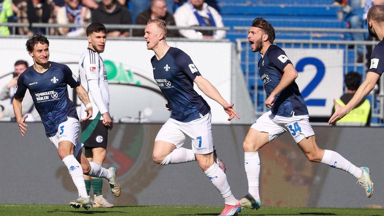 Darmstadt 98 und Schalke 04 im Duell der Absteiger