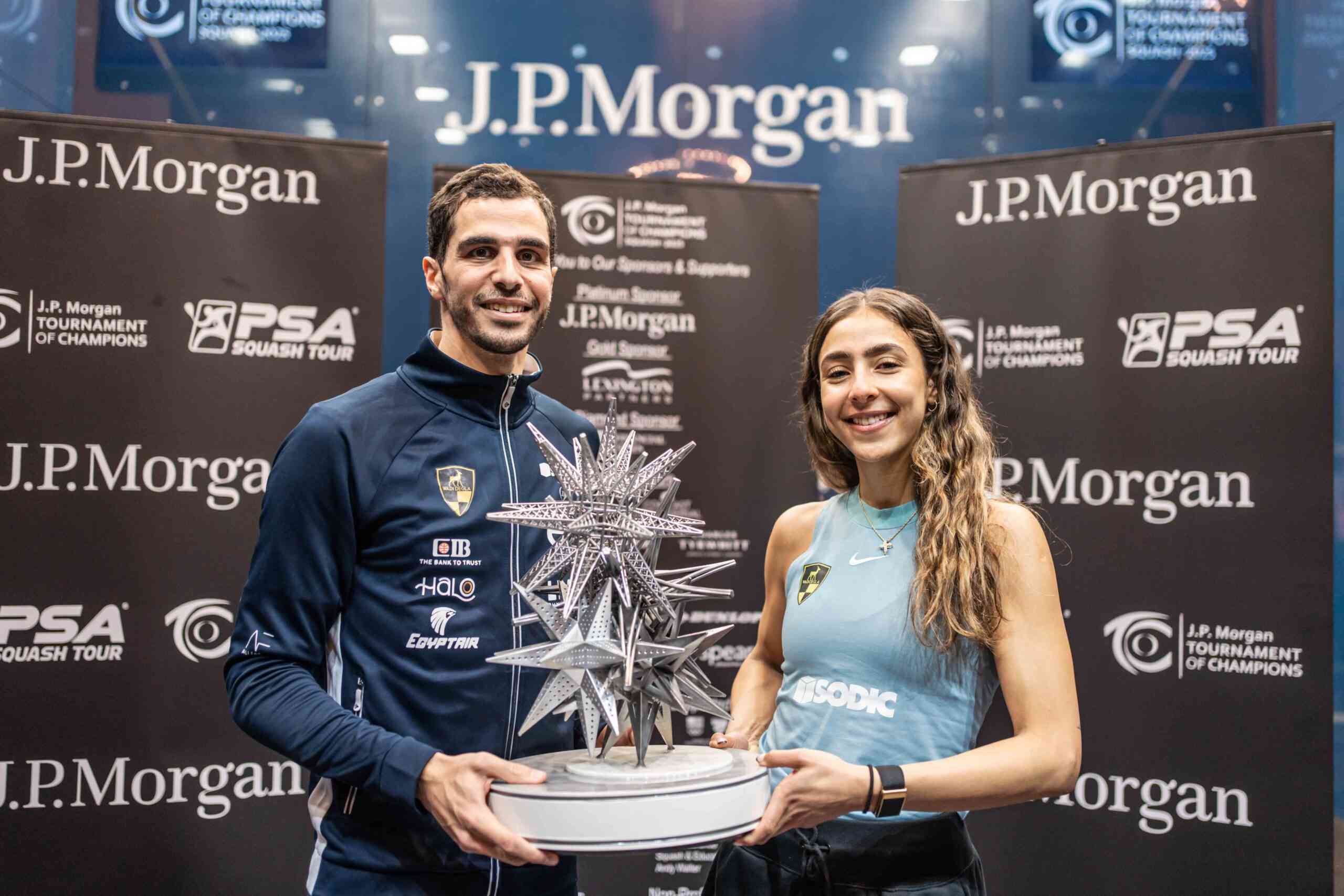 El Hammamy and Farag Shock at PSA World Championships