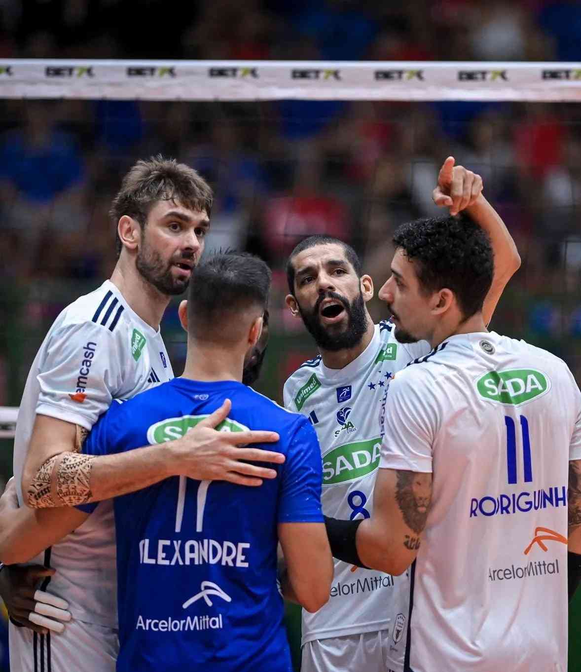 Sada Cruzeiro conquista 9ª Superliga em grande estilo