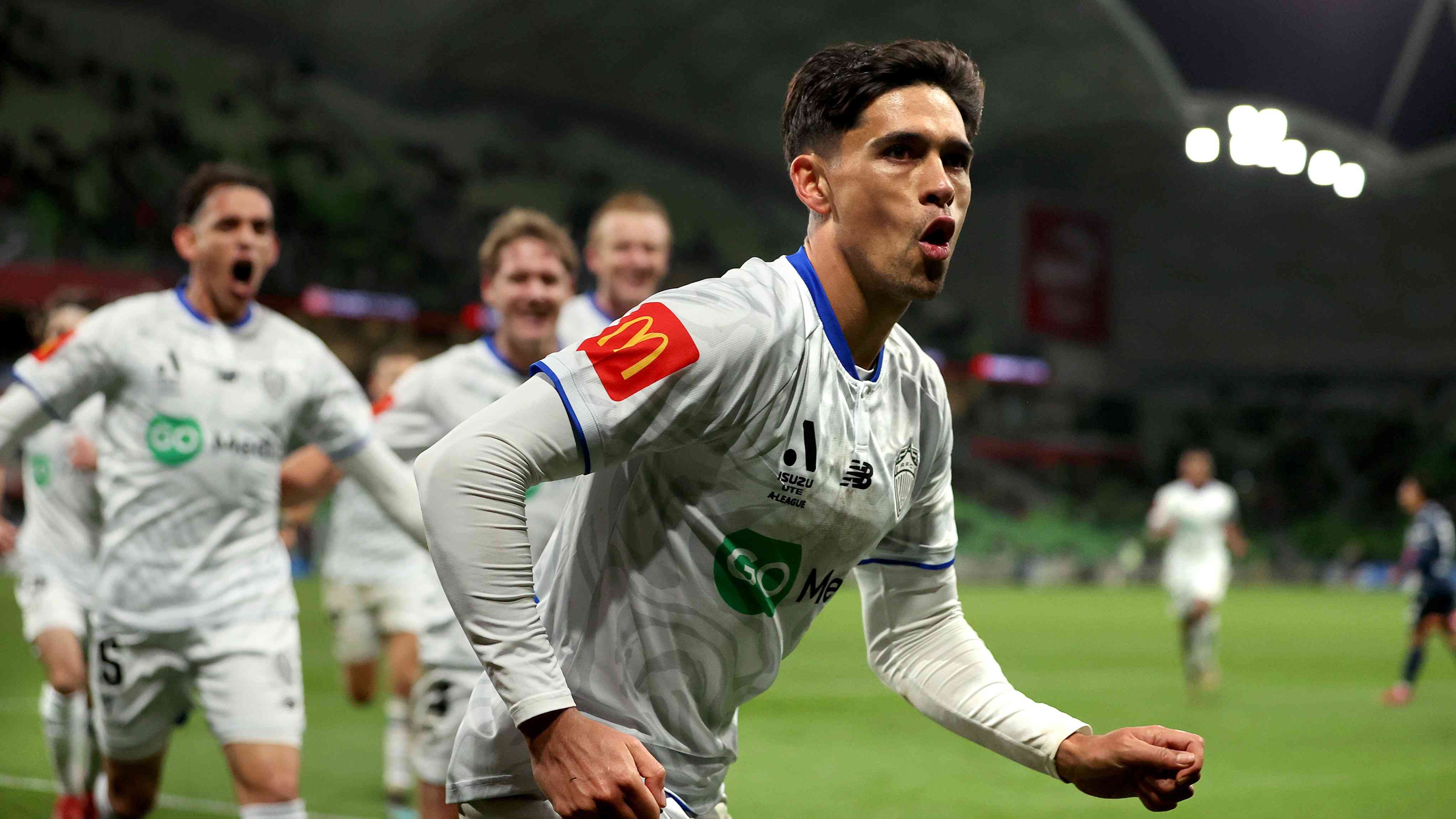 Melbourne Victory Faces Do-or-Die Clash Against Auckland
