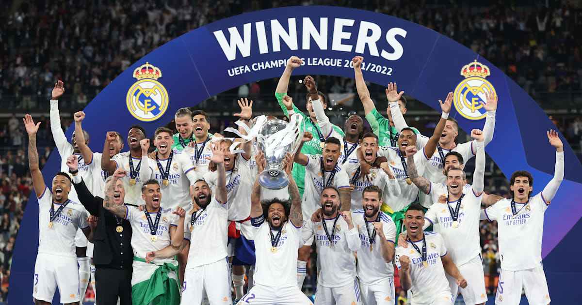 Real Madrid brilla con triplete de Mbappé ante City