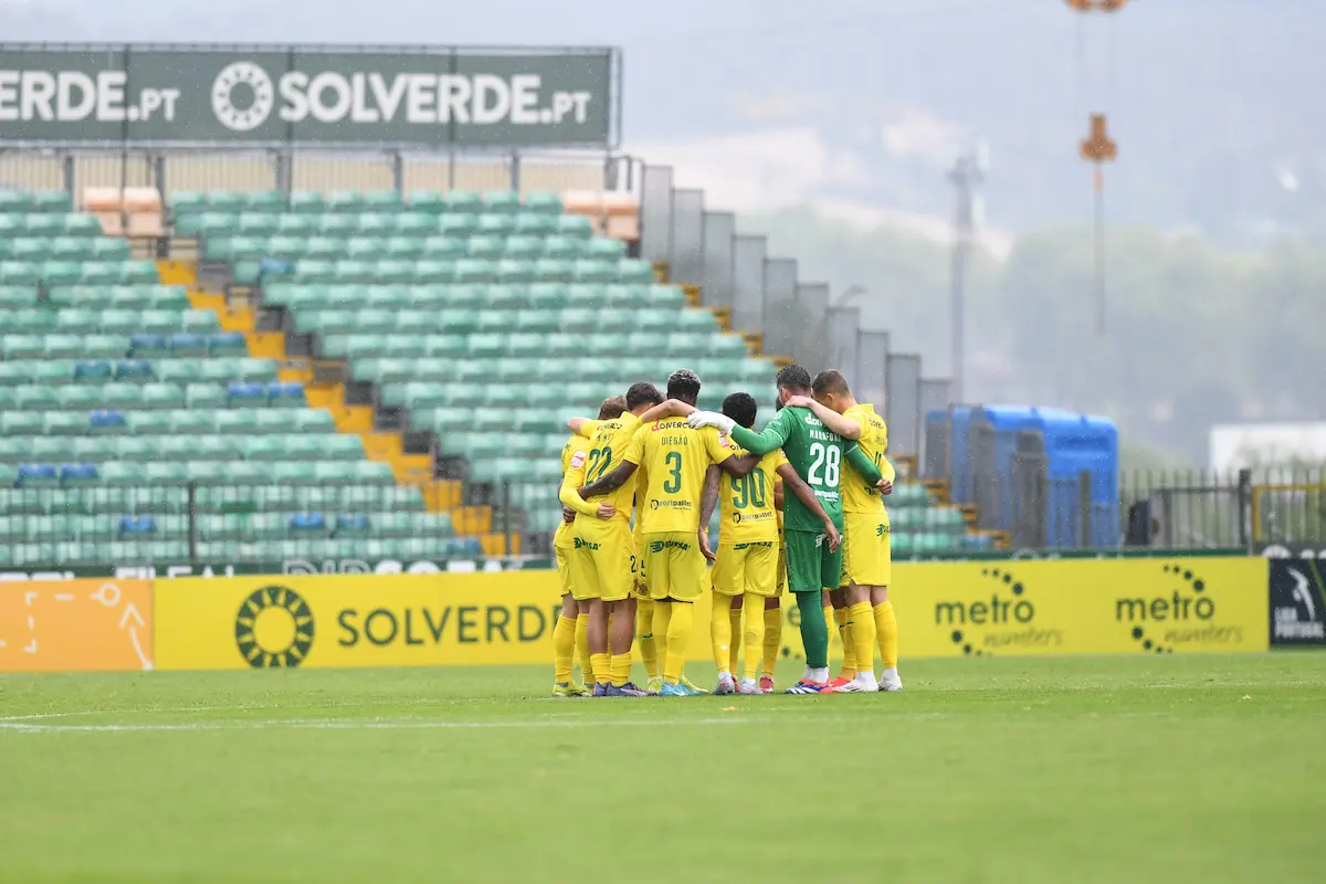 Paços de Ferreira brilha e avança para o play-off