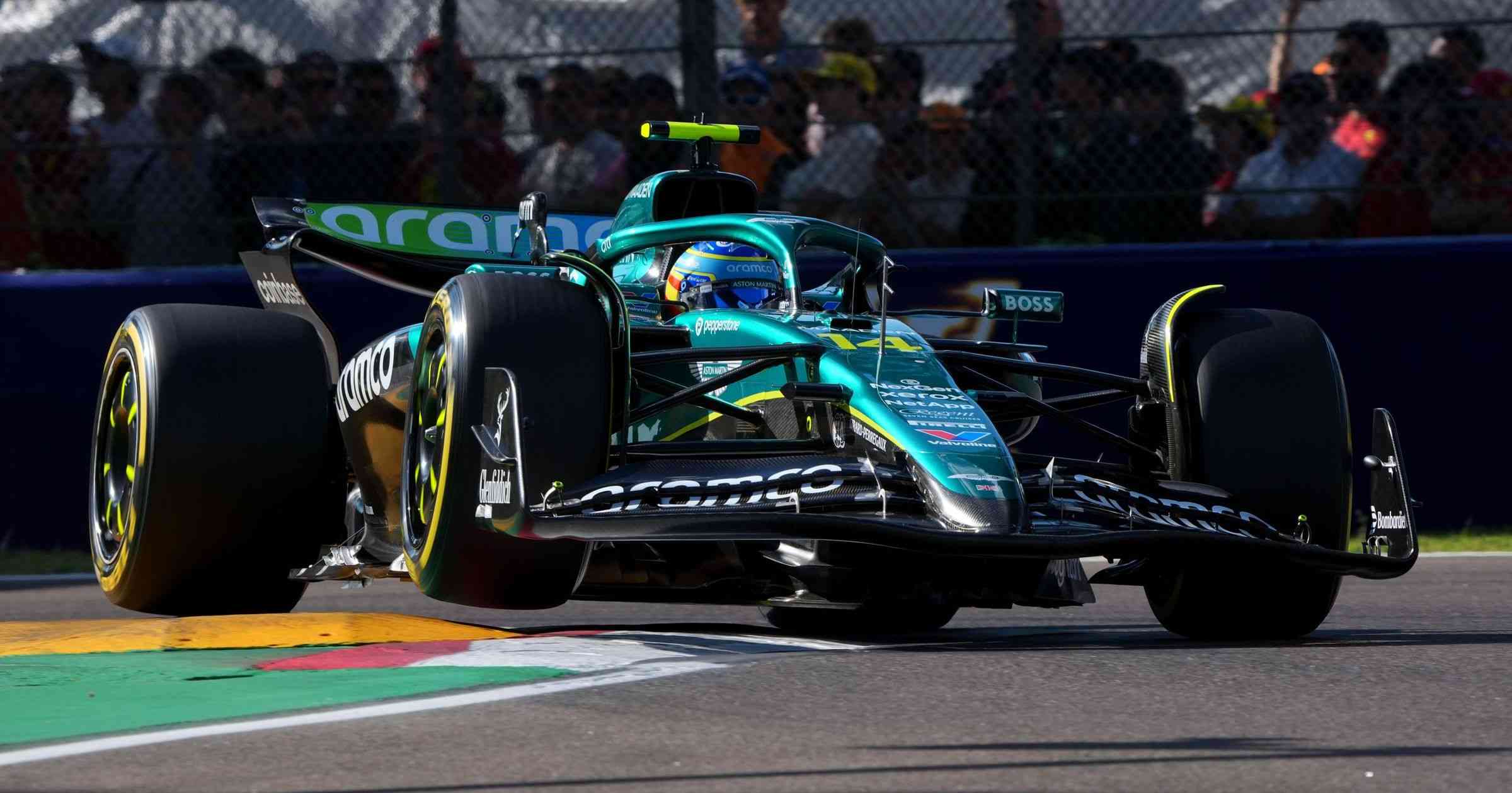 Alonso y Sainz brillan en la clasificación de Imola