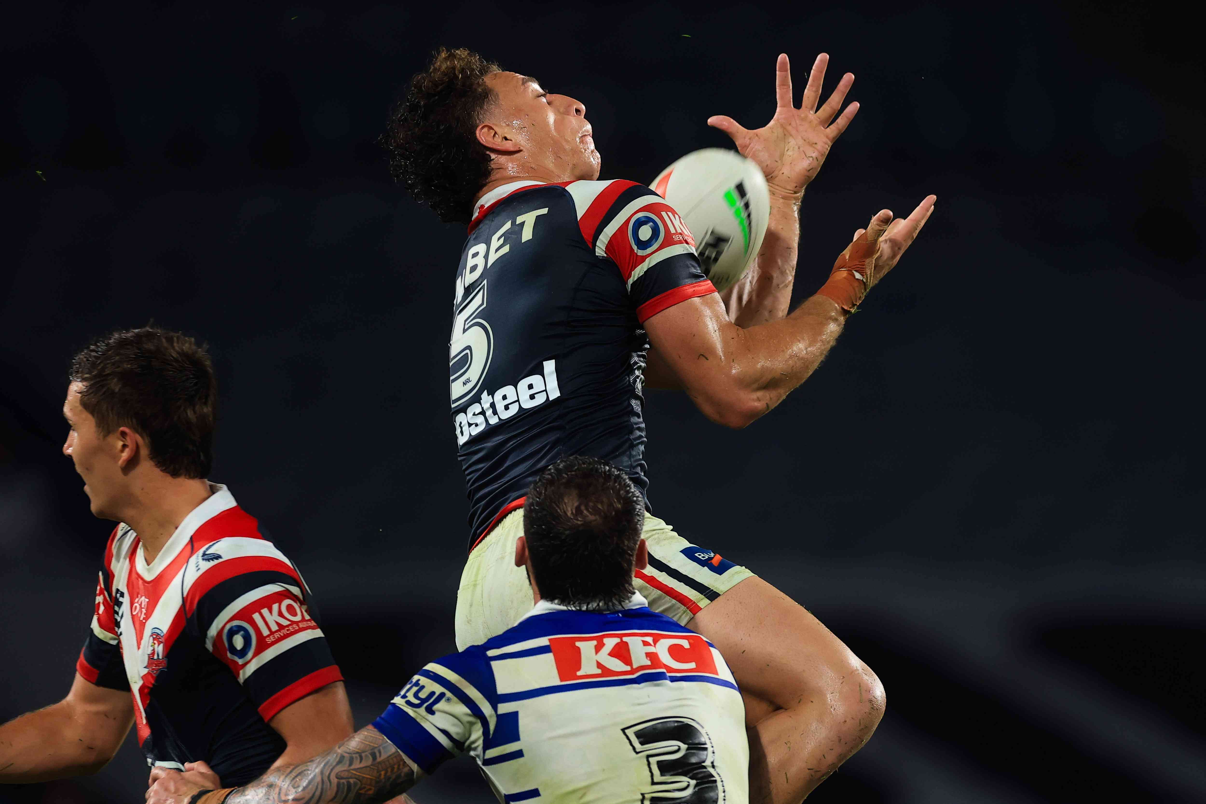 Eels Dominate Knights as Bulldogs Rally Past Roosters