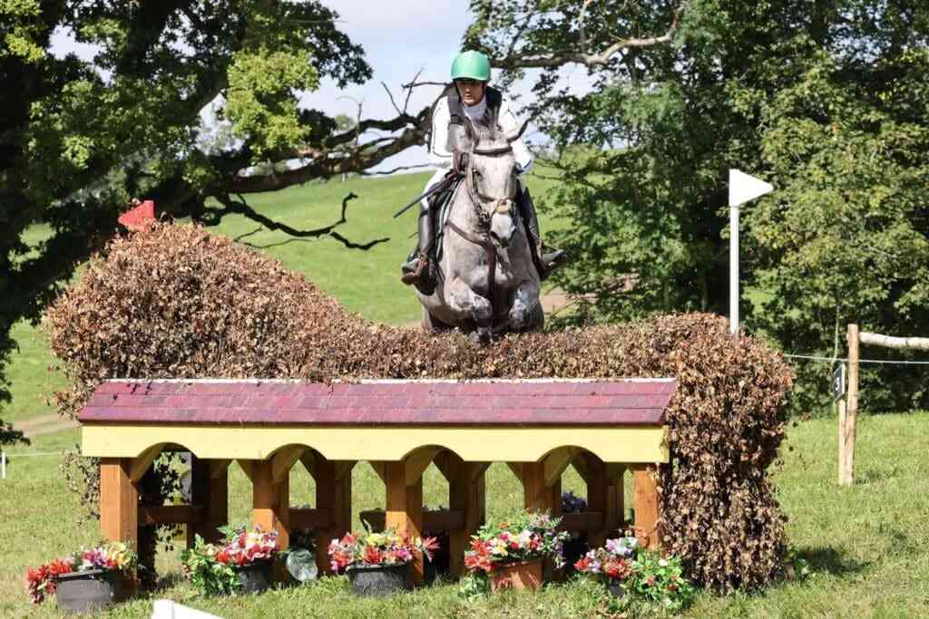 Nicolas Touzaint brille au Grand National FFE – AC Print
