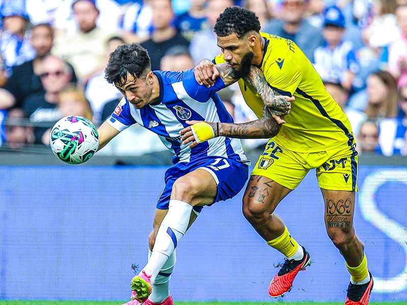 Famalicão brilha e Porto se impõe na Liga Portugal