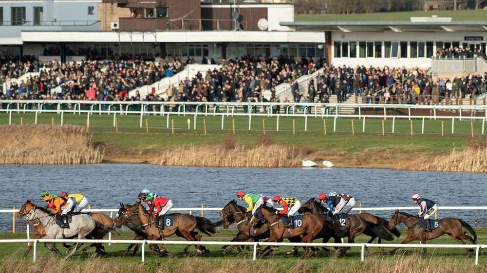 Huntingdon Chase: A Thrilling Duel for £4,600 Prize