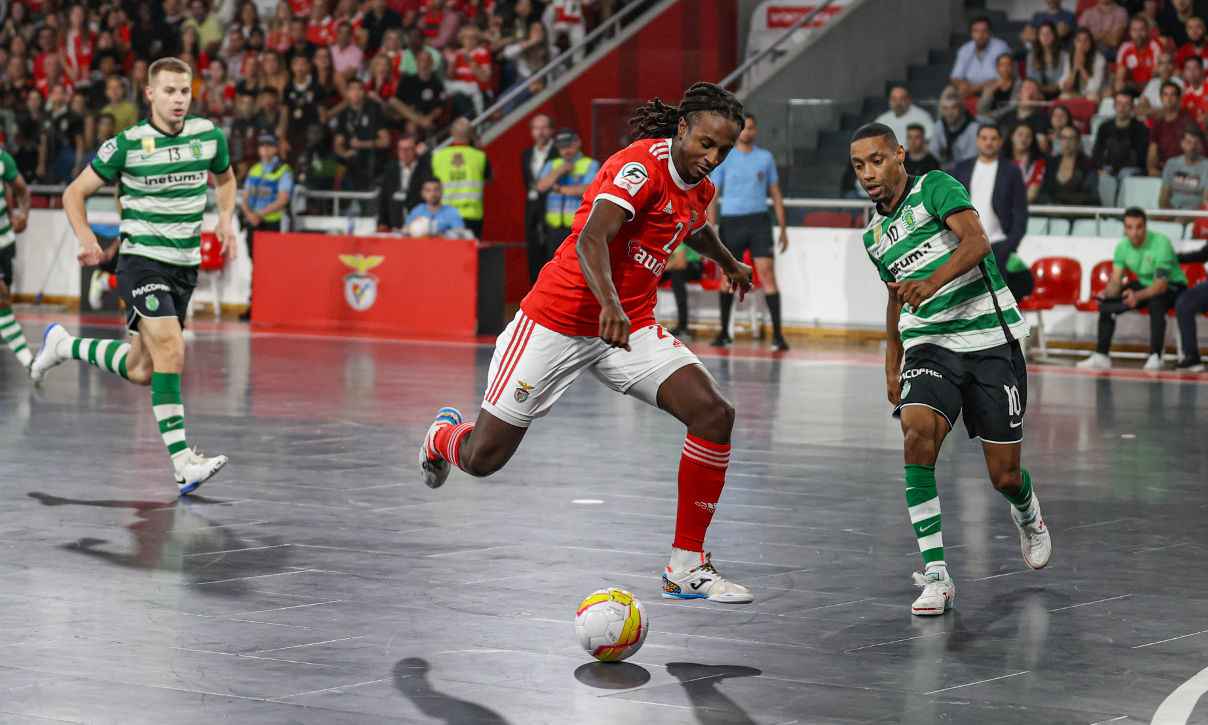 Benfica brilha e avança, Sporting empata e decide tudo