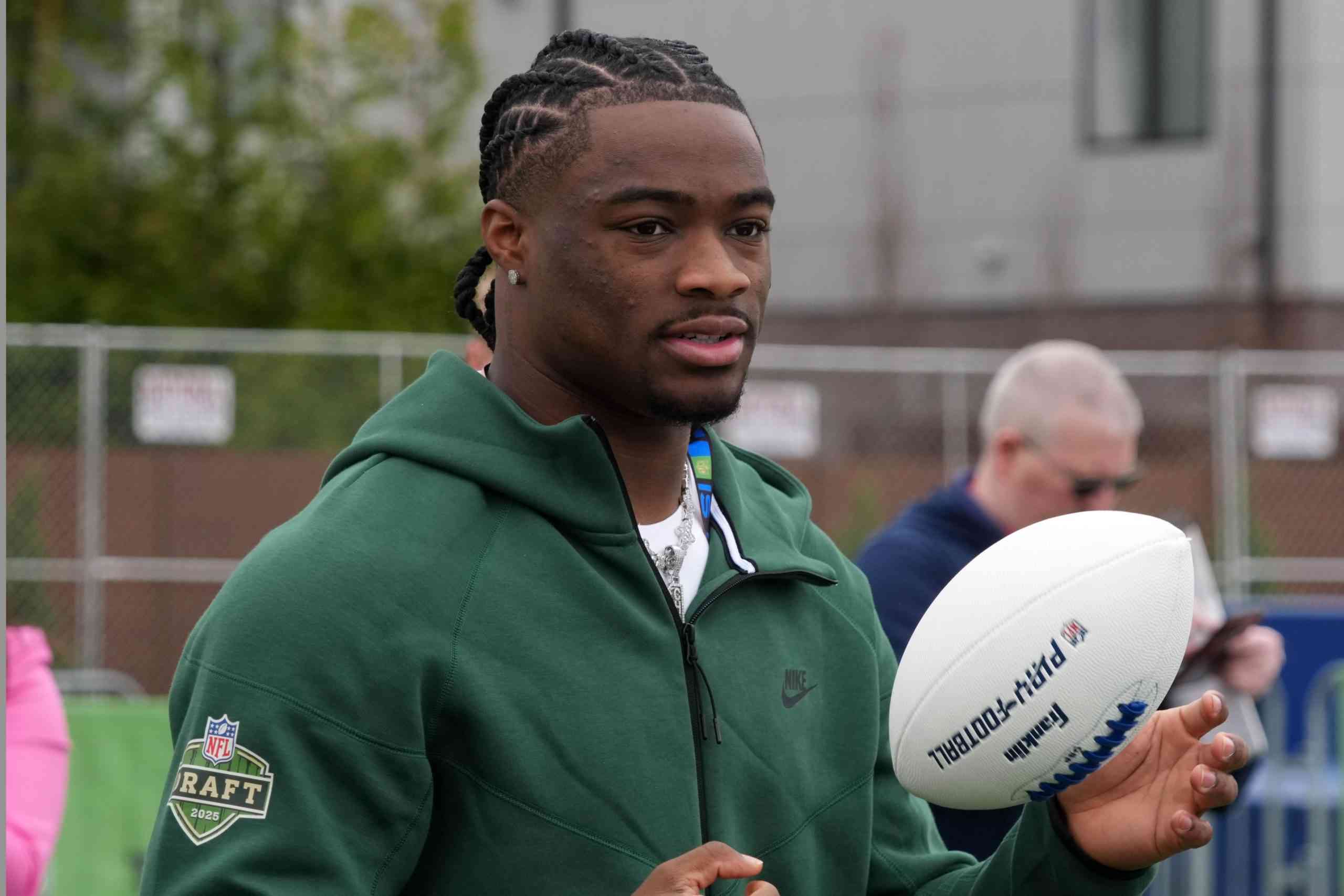 Milroe och Ouzts förenas i Seahawks