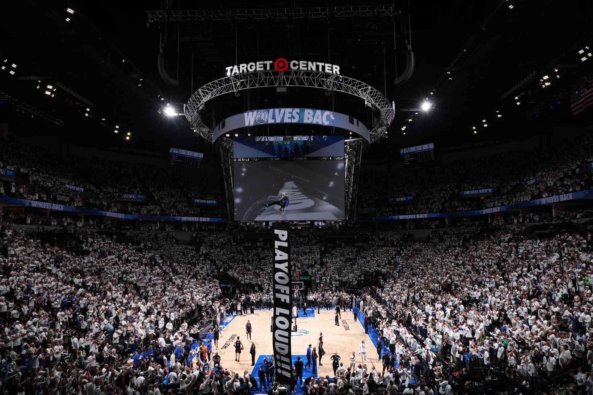 Thunder écrase les Timberwolves en finale de conférence
