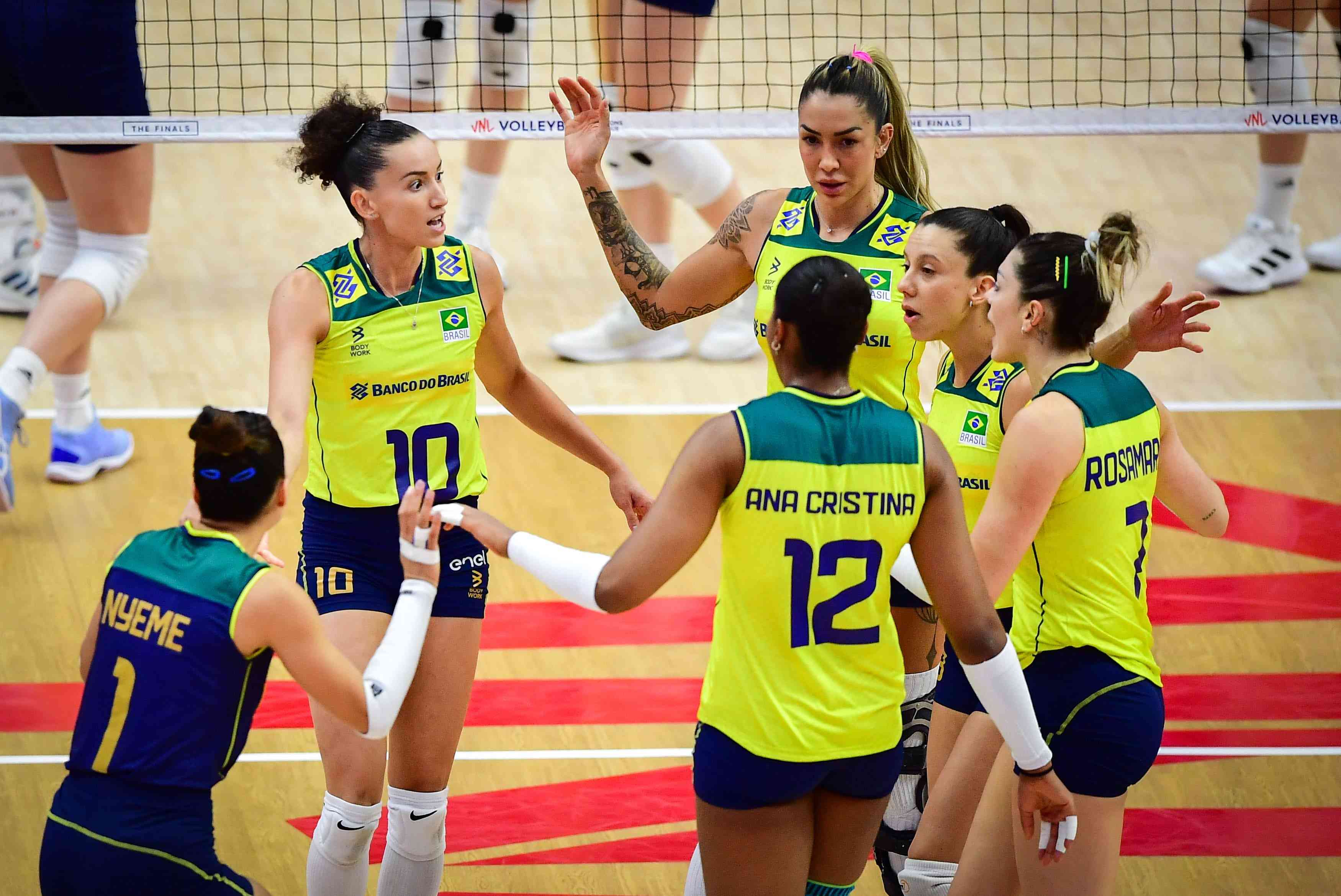 Osasco conquista Superliga com Natália como MVP
