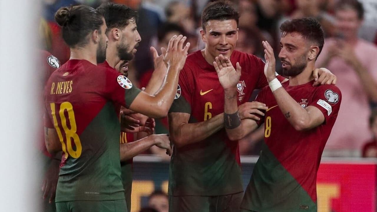 Portugal brilha no Euro Beach Soccer com Lourenço