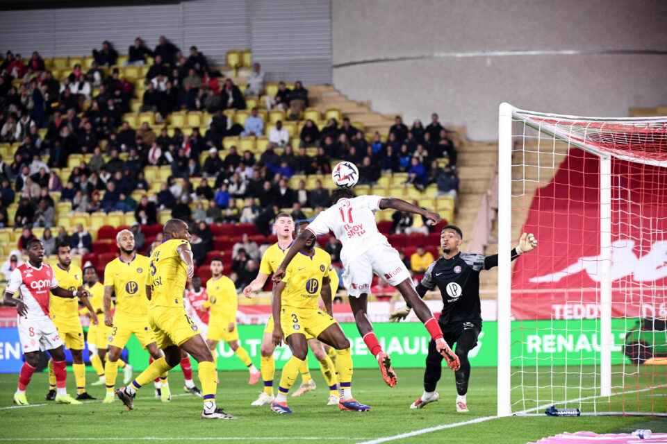 Toulouse et Monaco s`affrontent au Stadium