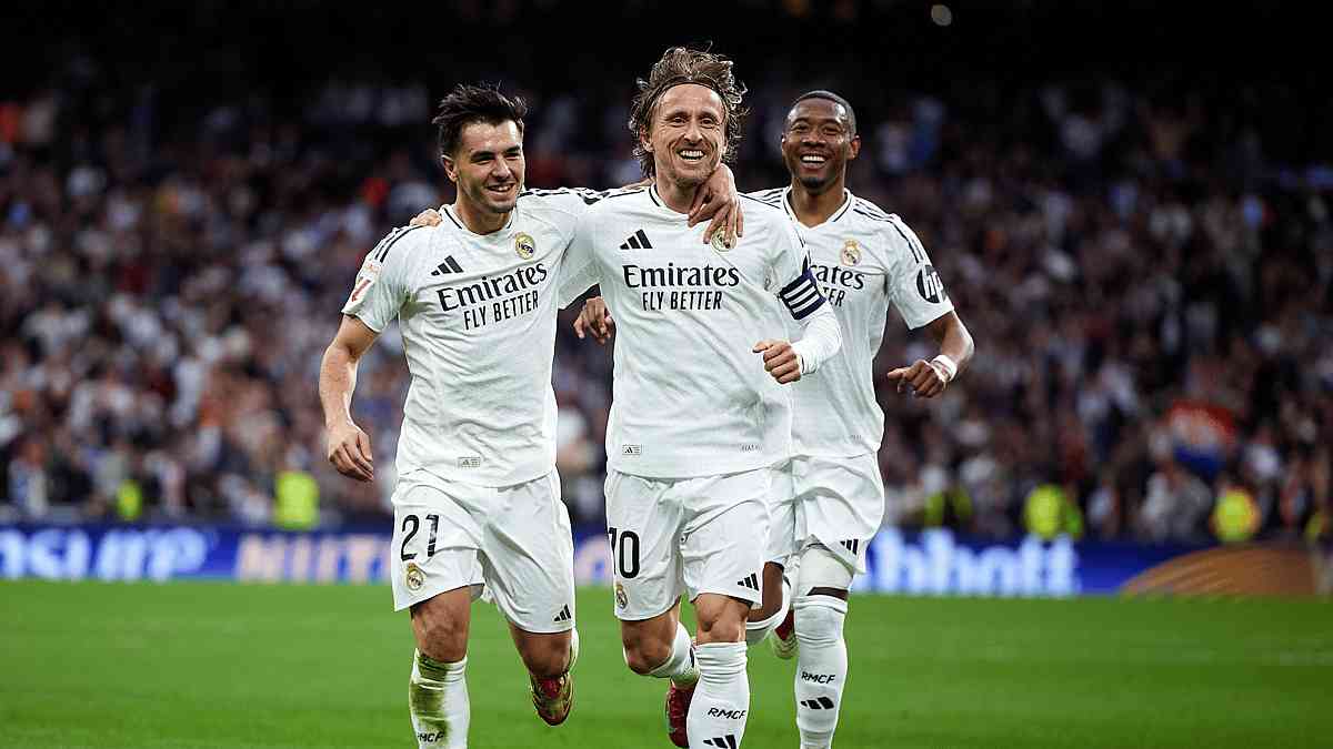 Real Madrid thắng 2-0, Ancelotti và Modric chia tay