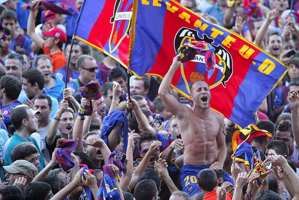 Levante regresa a Primera tras vencer al Burgos