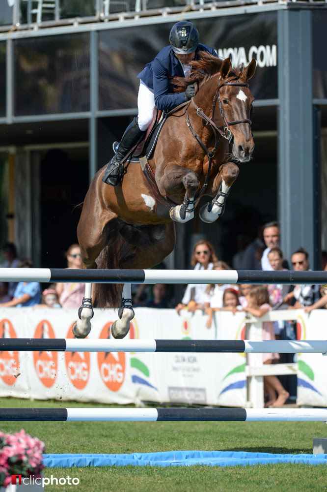 Epaillard`s Lightning Victory in Canteleu Grand Prix