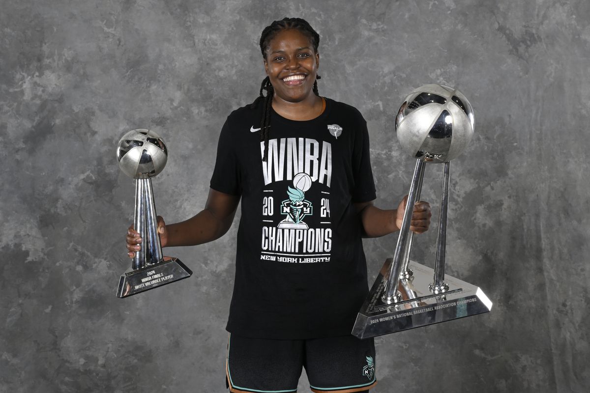 Jonquel Jones brille et propulse les Liberty