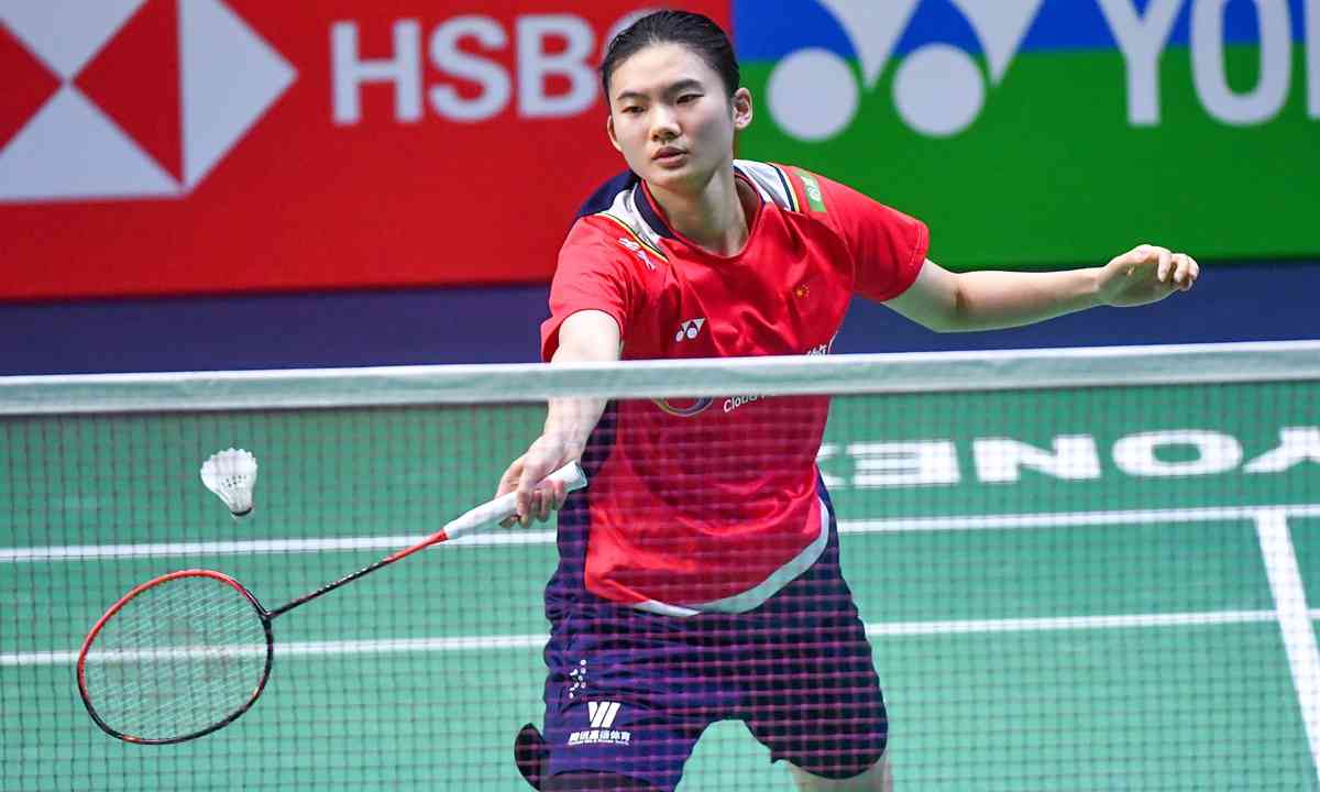 Han Yue Dominates Aakarshi in Thrilling Singapore Open Clash