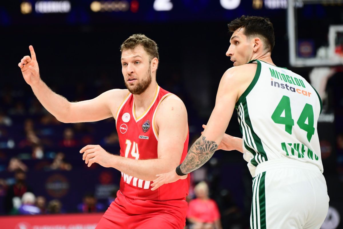 Panathinaikos Dominates Olympiacos in Thrilling Finals Opener