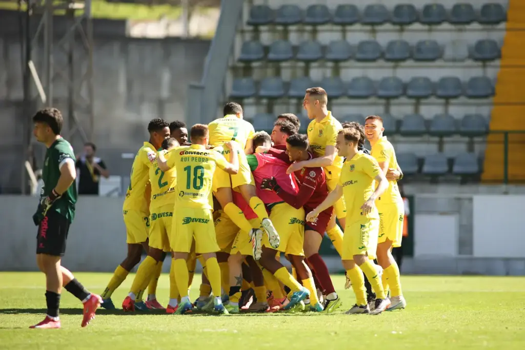 Paços de Ferreira Garante Permanência com Vitória Decisiva