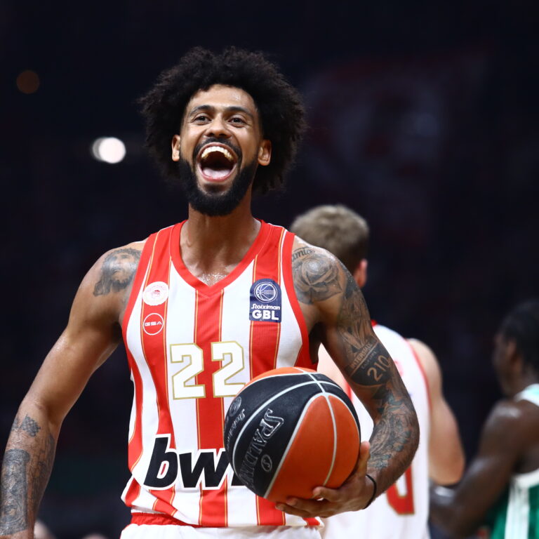 Ολυμπιακός θριαμβεύει με 91-83 και ισοφαρίζει τη σειρά!