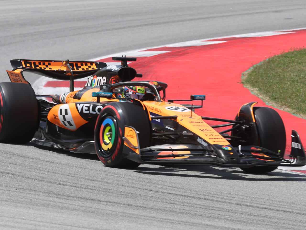 Piastri`s Triumph: McLaren Dominates Spanish GP
