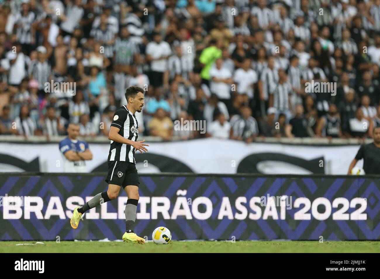 Botafogo Aiming for Glory Against Ceará at Nilton Santos