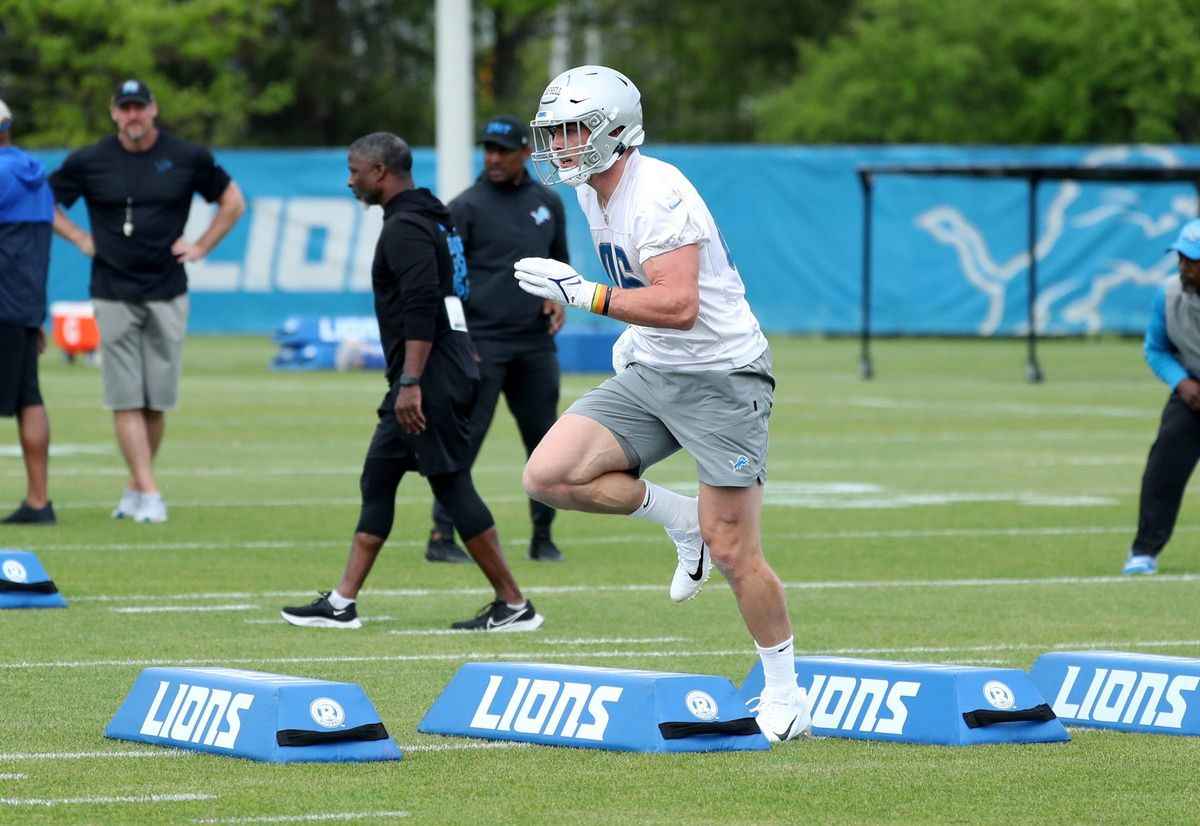NFL Minicamps Heat Up as Teams Prepare for Season