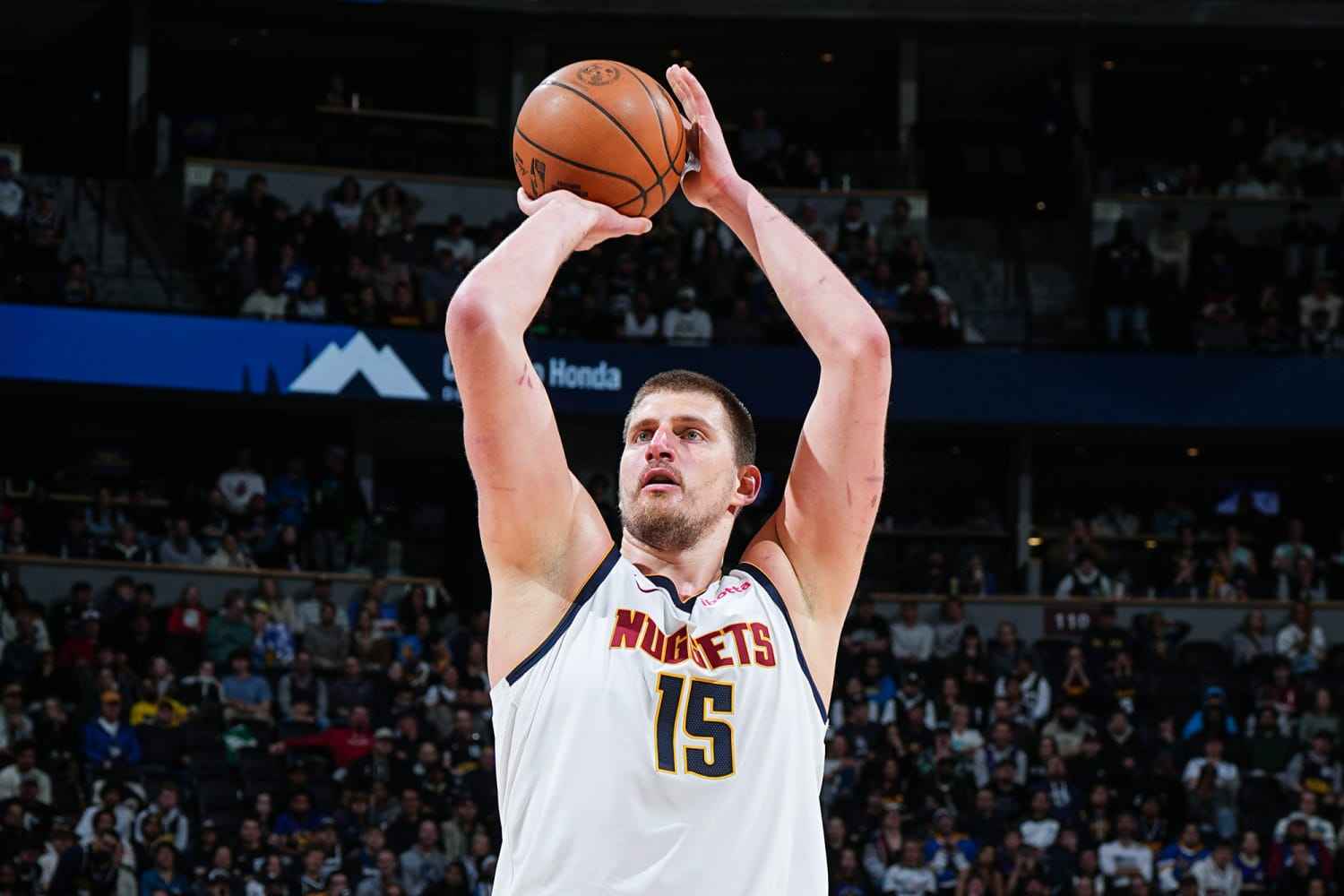 Jokić Shatters Records with 61-Point Game