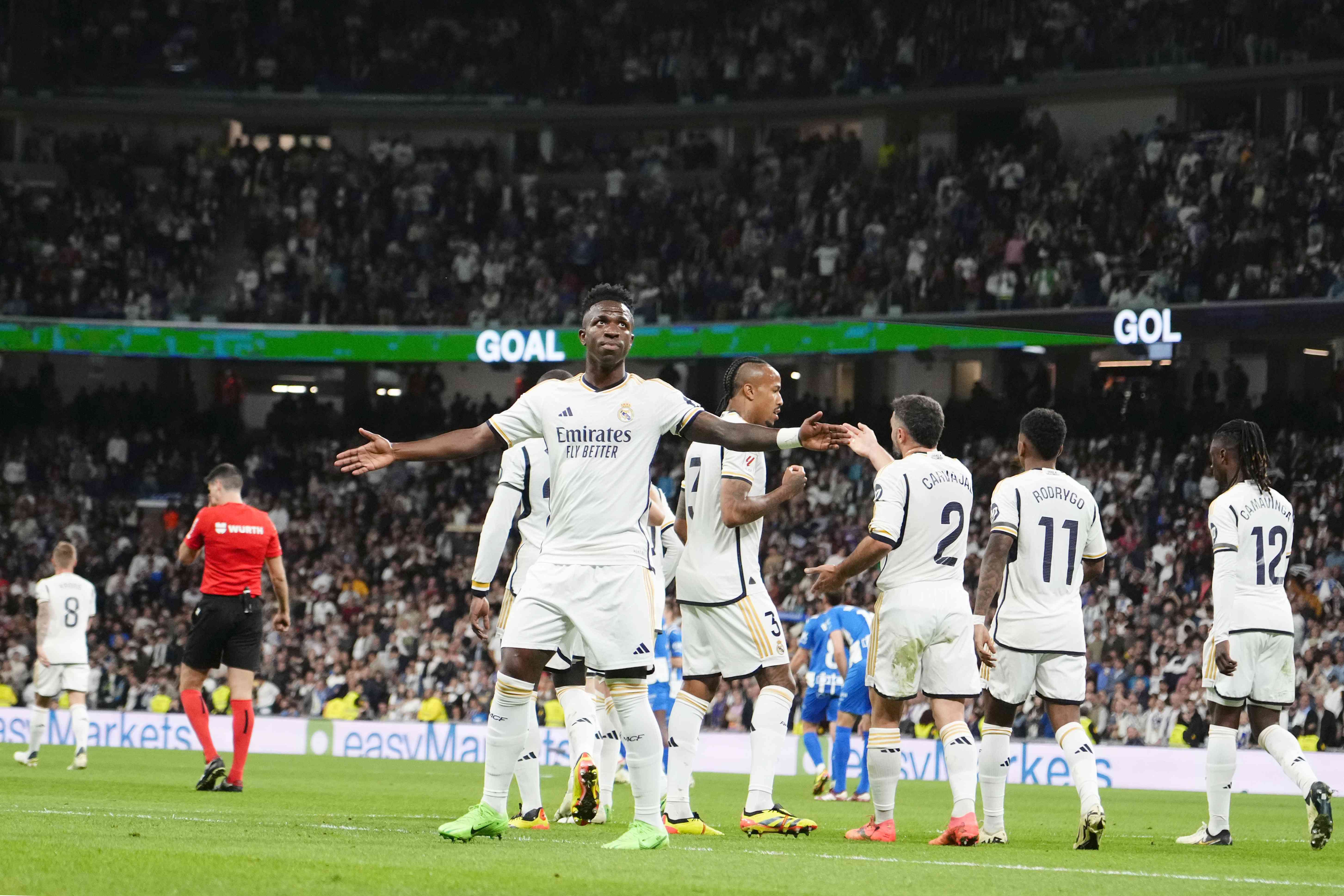 Real Madrid brilla en el Bernabéu con victoria 2-0