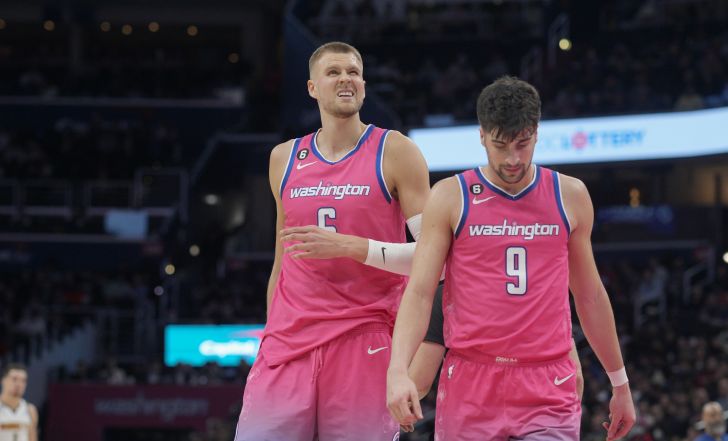 טרייד משולש מפתיע ב-NBA: פורזינגיס בהוקס