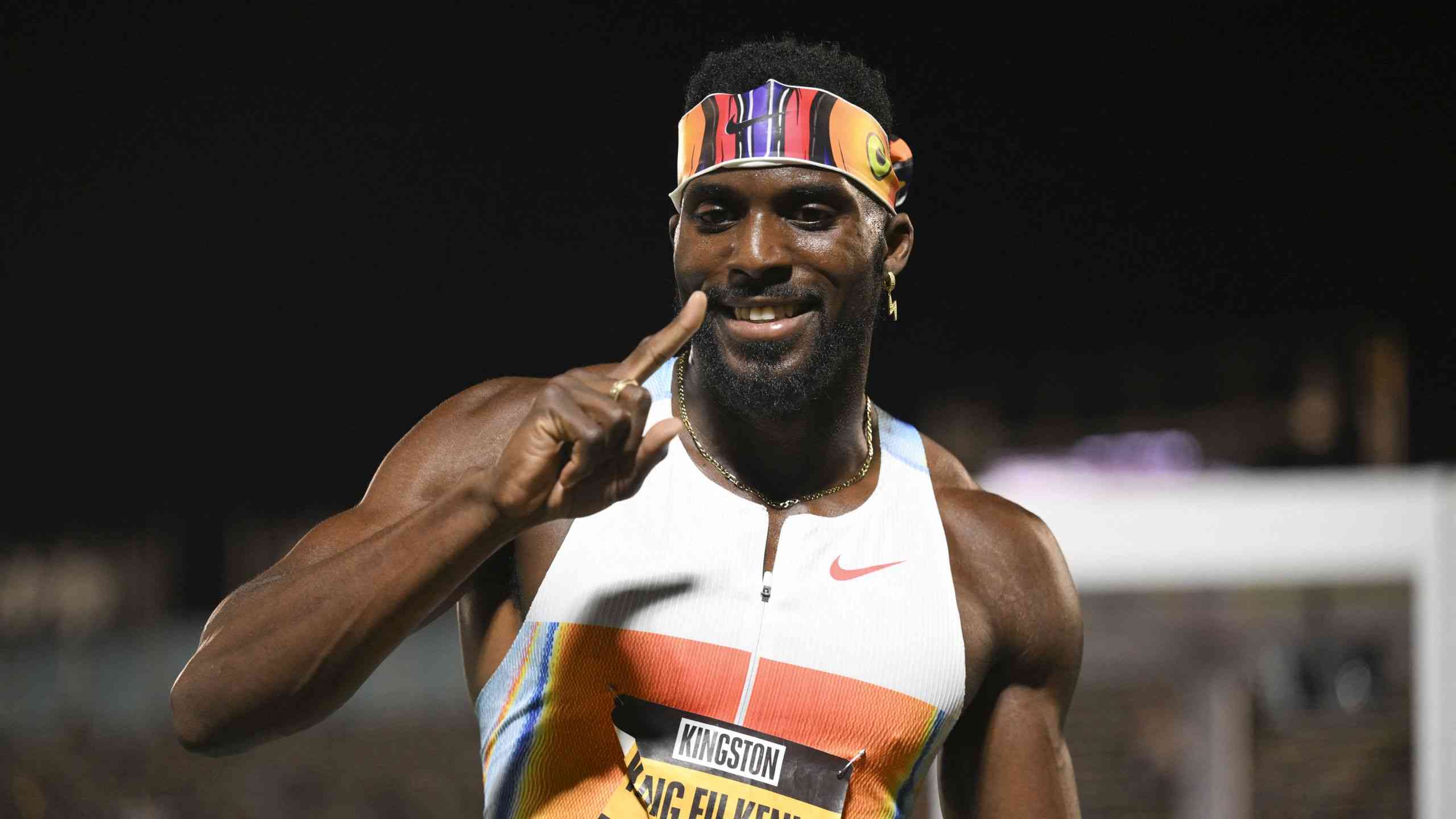 Levell Leads in Thrilling 200m Prelims